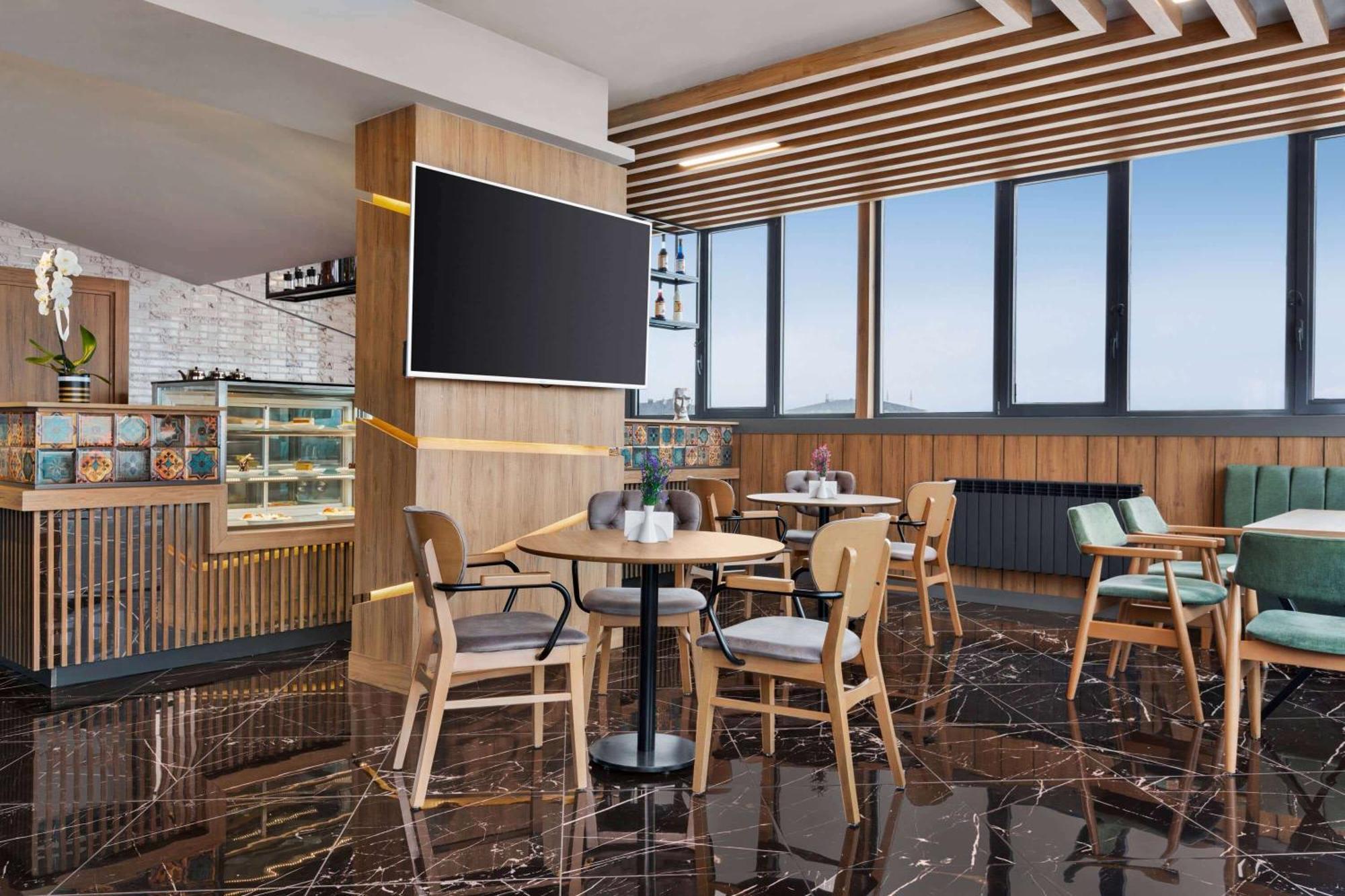 Ramada Encore By Wyndham Istanbul Avcilar — Fotos 3